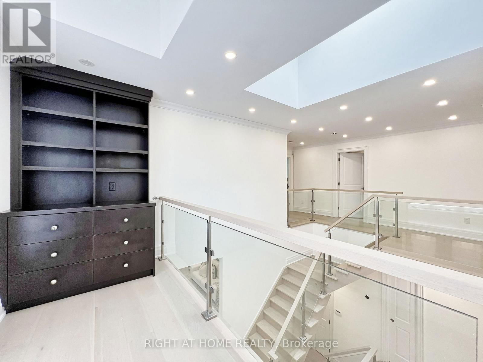 152 HOLMES AVENUE Image 25