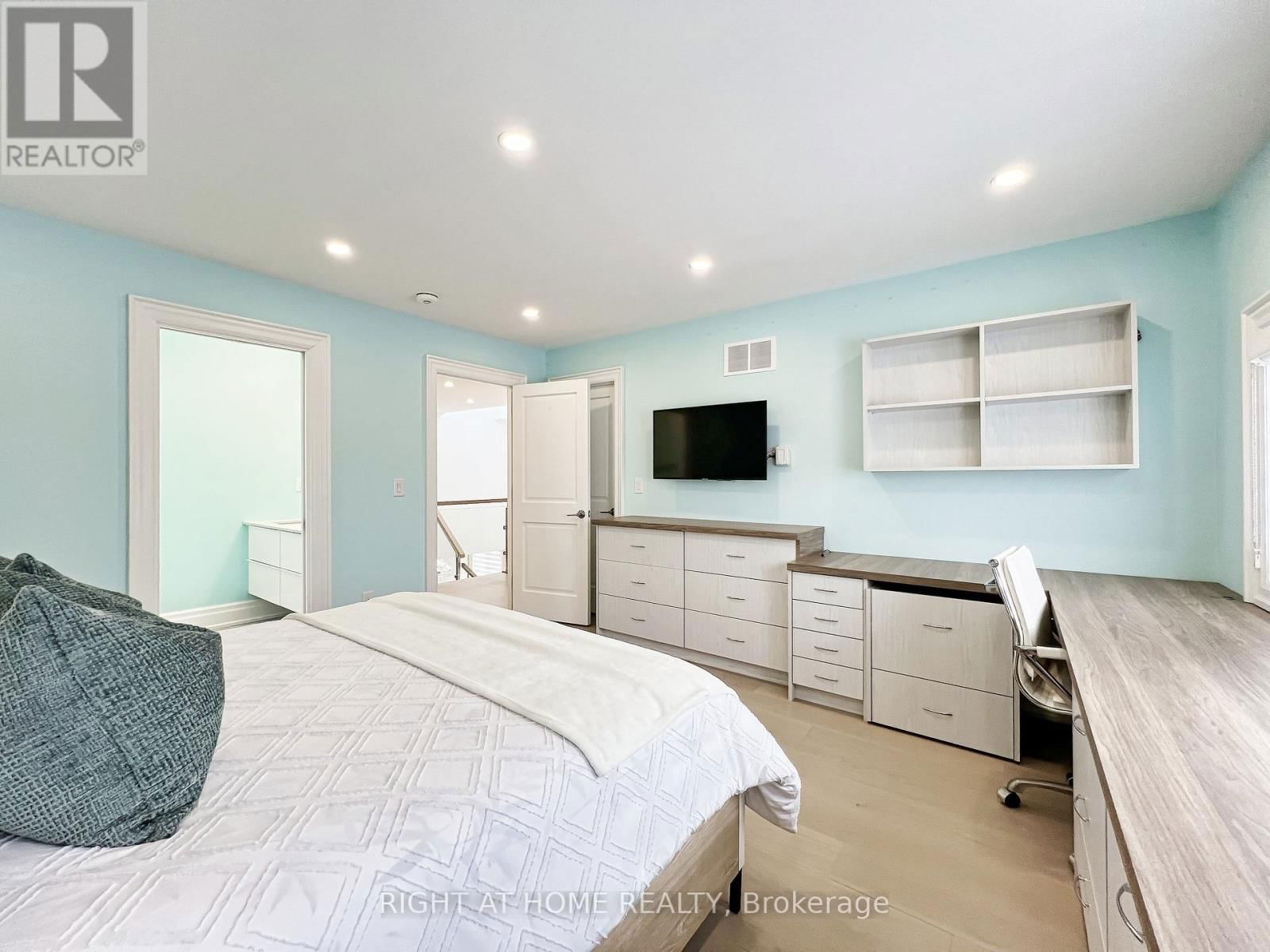 152 HOLMES AVENUE Image 30