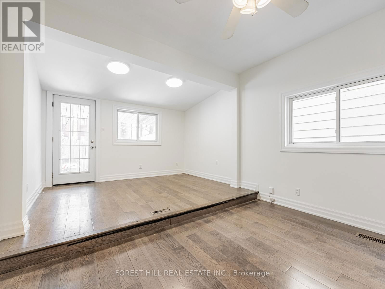 51 MAJOR STREET Image 11