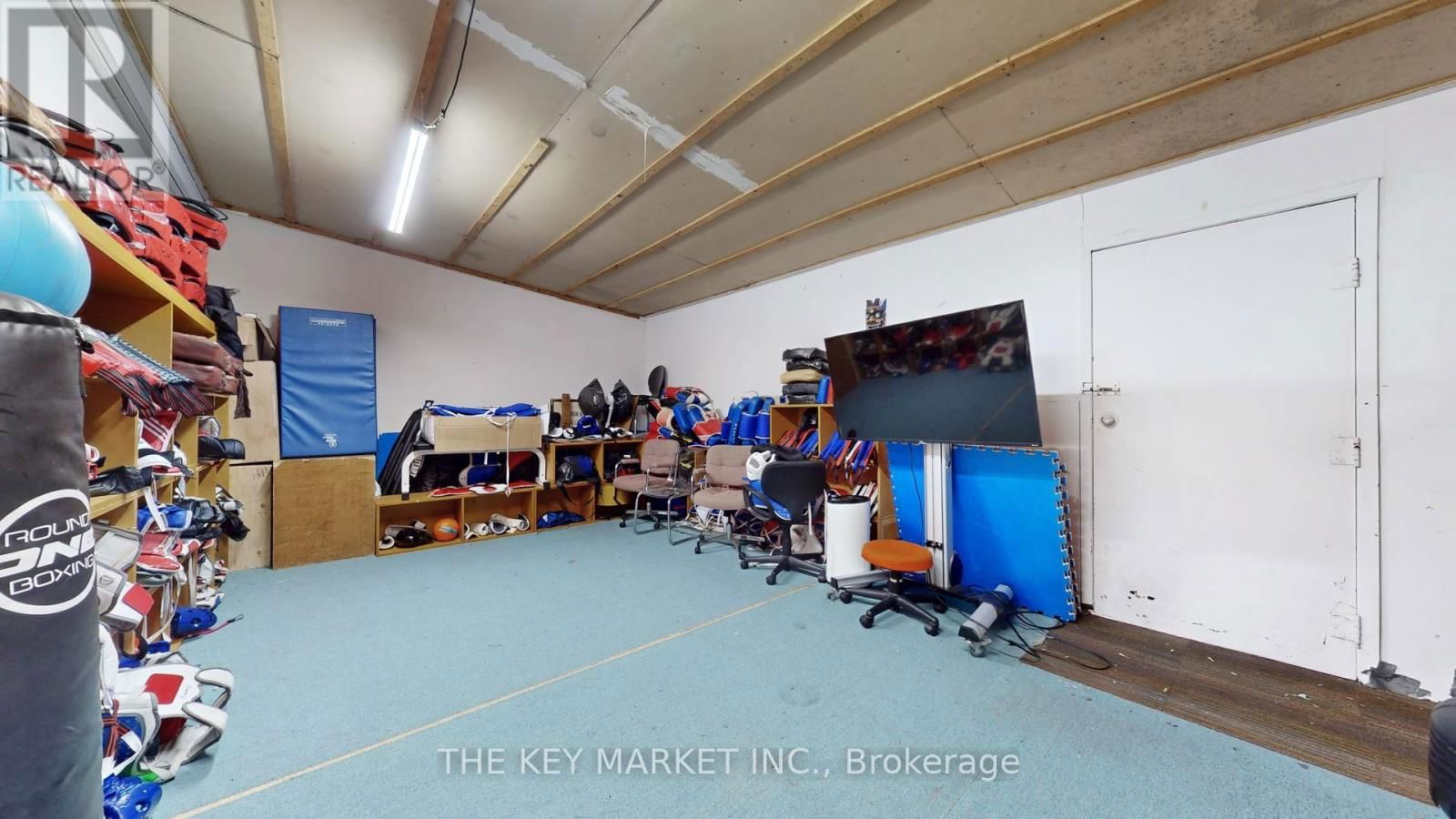 44 VAUGHAN ROAD Image 17