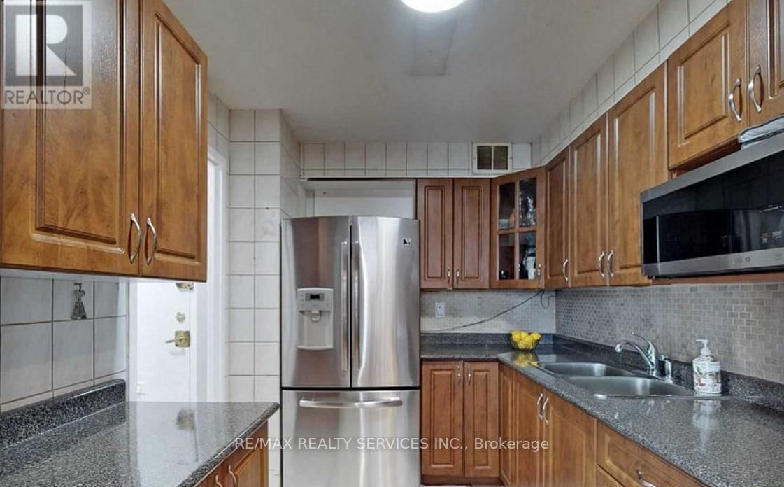 1112 - 20 FOREST MANOR ROAD Image 10