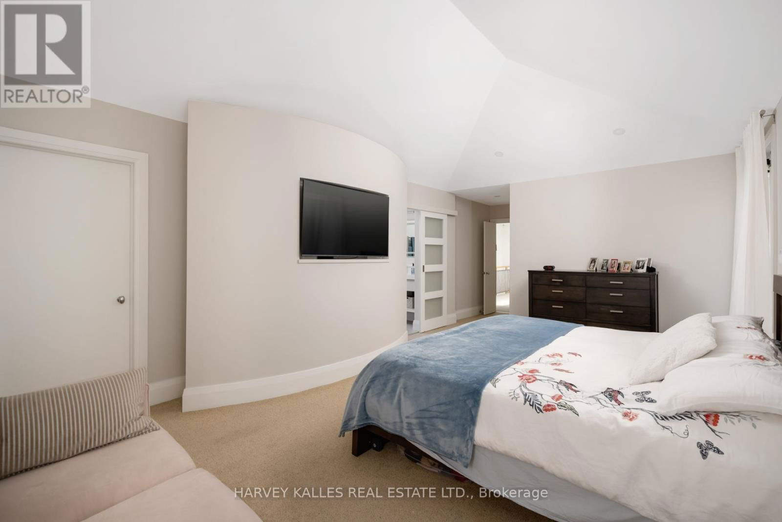 16 COLDSTREAM AVENUE Image 26