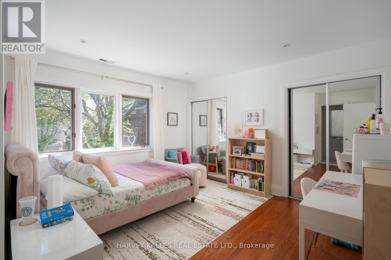 16 COLDSTREAM AVENUE Image 32