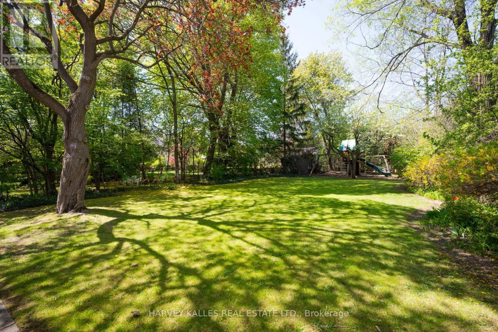 16 COLDSTREAM AVENUE Image 40