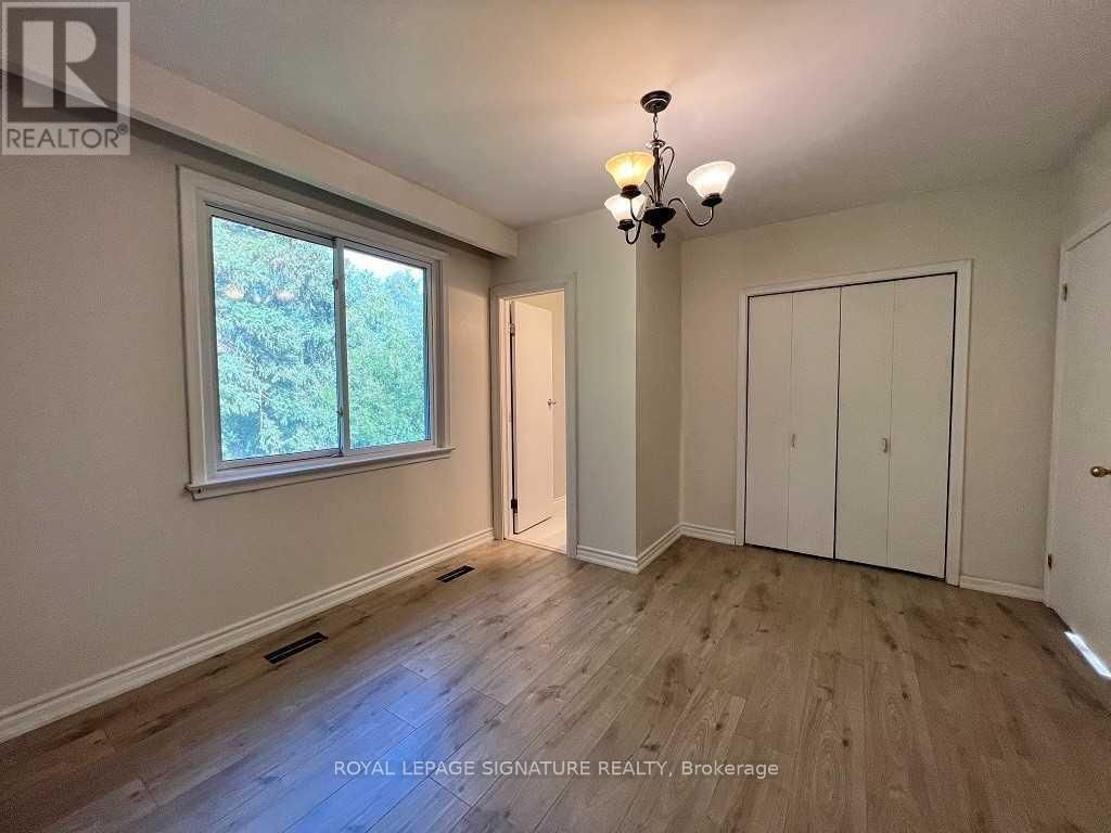 677 CONACHER DRIVE Image 10