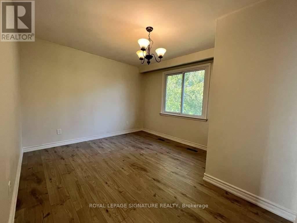 677 CONACHER DRIVE Image 12