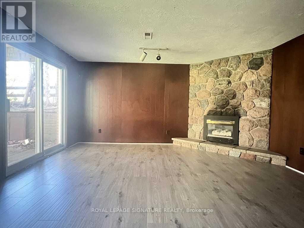 677 CONACHER DRIVE Image 16