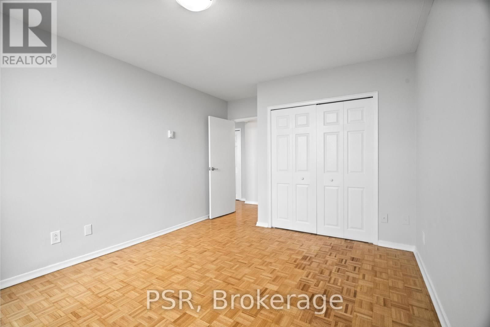 2201 - 111 RAGLAN AVENUE Image 10
