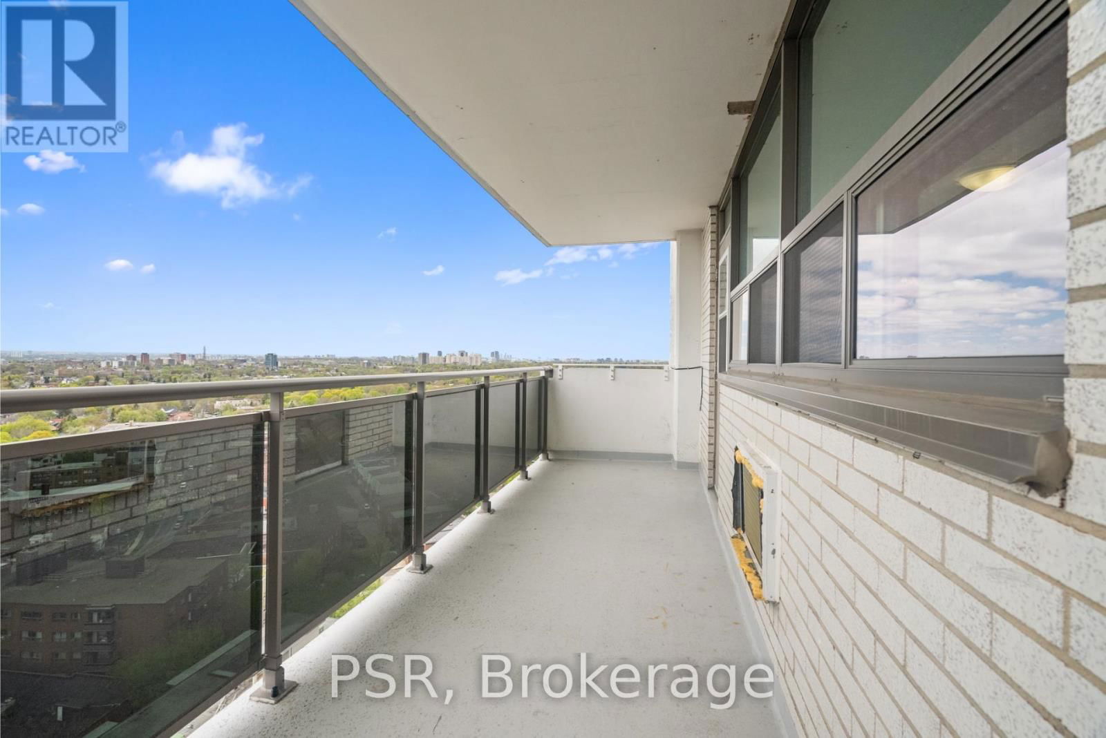 2201 - 111 RAGLAN AVENUE Image 14