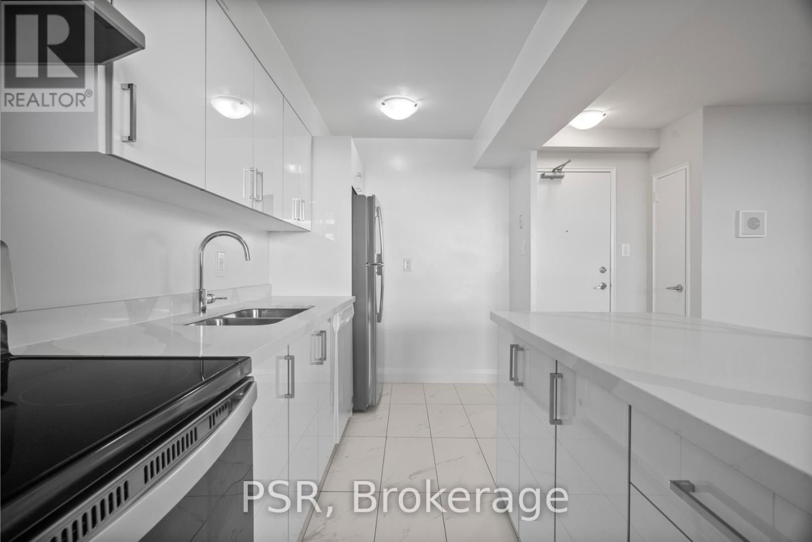 2201 - 111 RAGLAN AVENUE Image 4