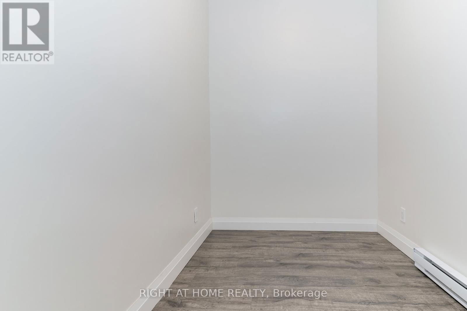 2 - 414 SPADINA AVENUE Image 19