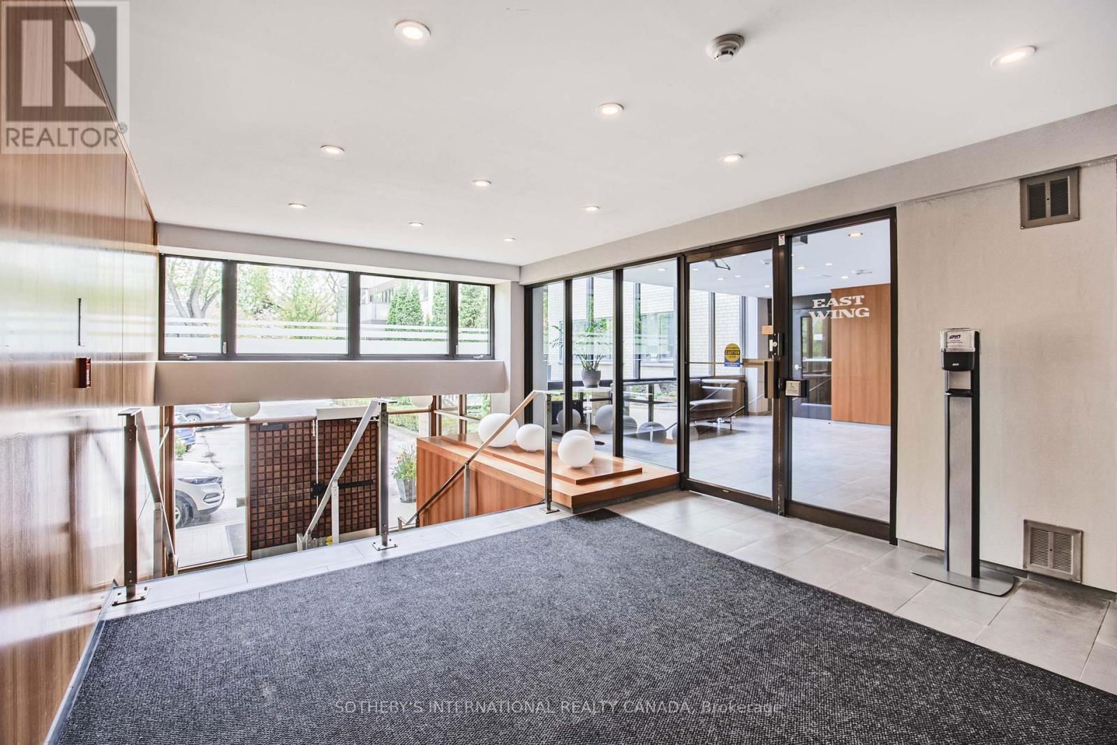 615 - 16 ROSEDALE ROAD Image 2
