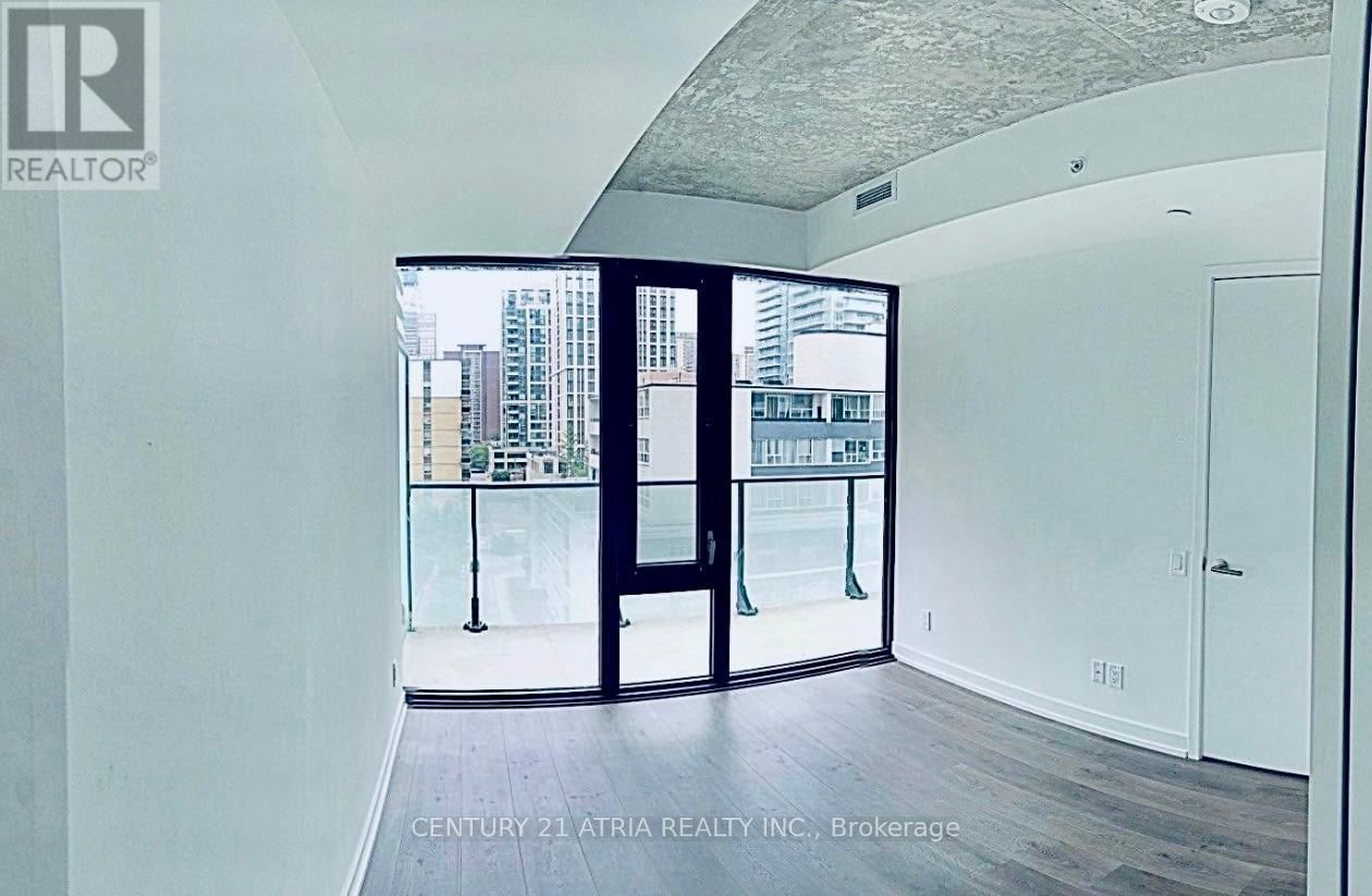 602 - 161 ROEHAMPTON AVENUE Image 14