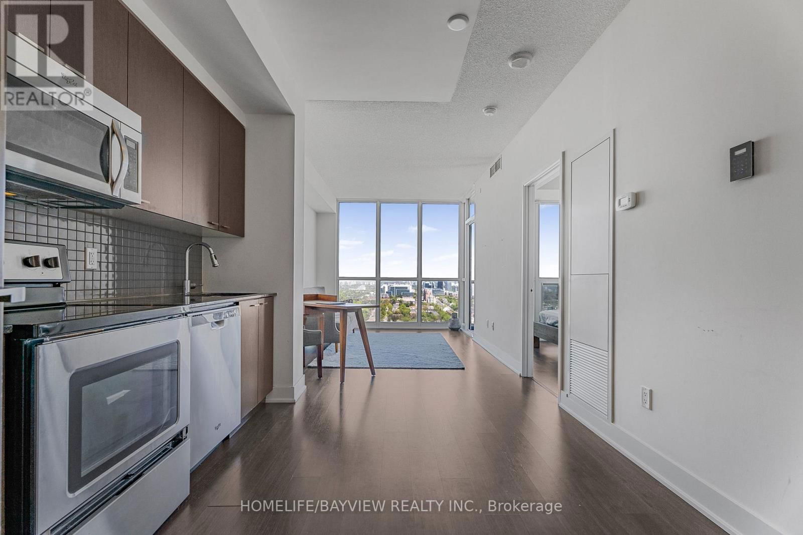 3310 - 88 SHEPPARD AVENUE EAST Image 4