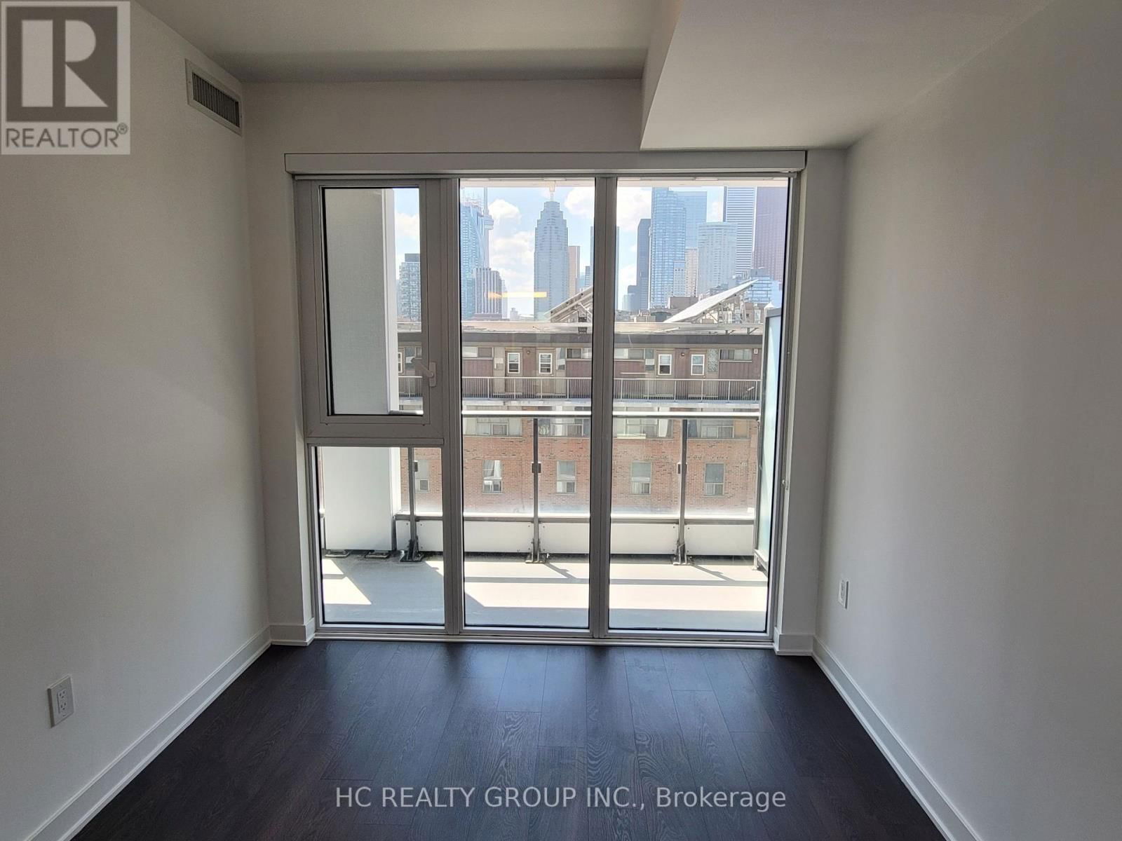 658 - 121 LOWER SHERBOURNE STREET Image 3