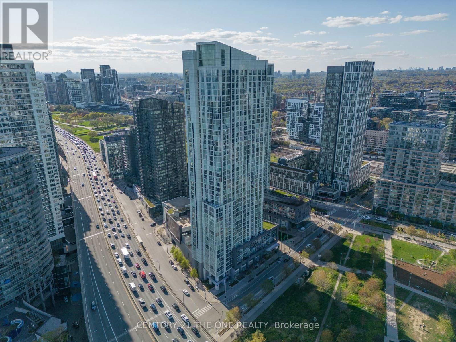 1003 - 75 QUEENS WHARF ROAD Image 1