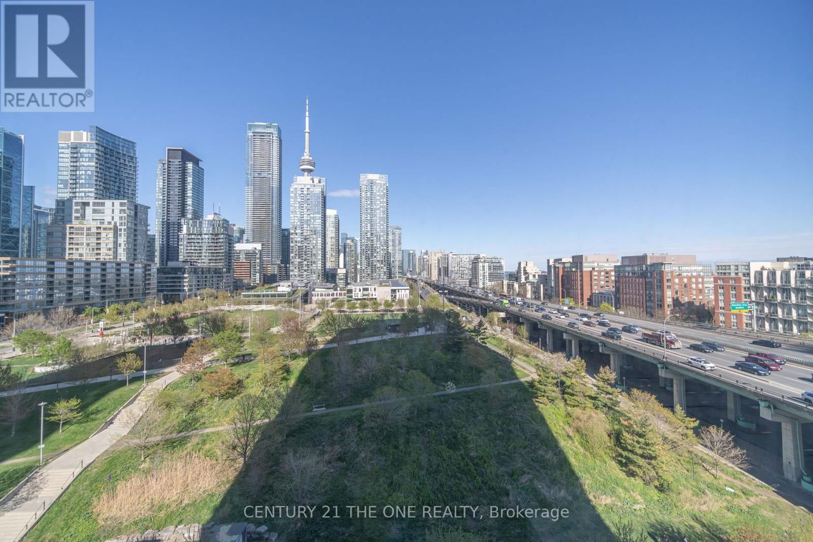 1003 - 75 QUEENS WHARF ROAD Image 2