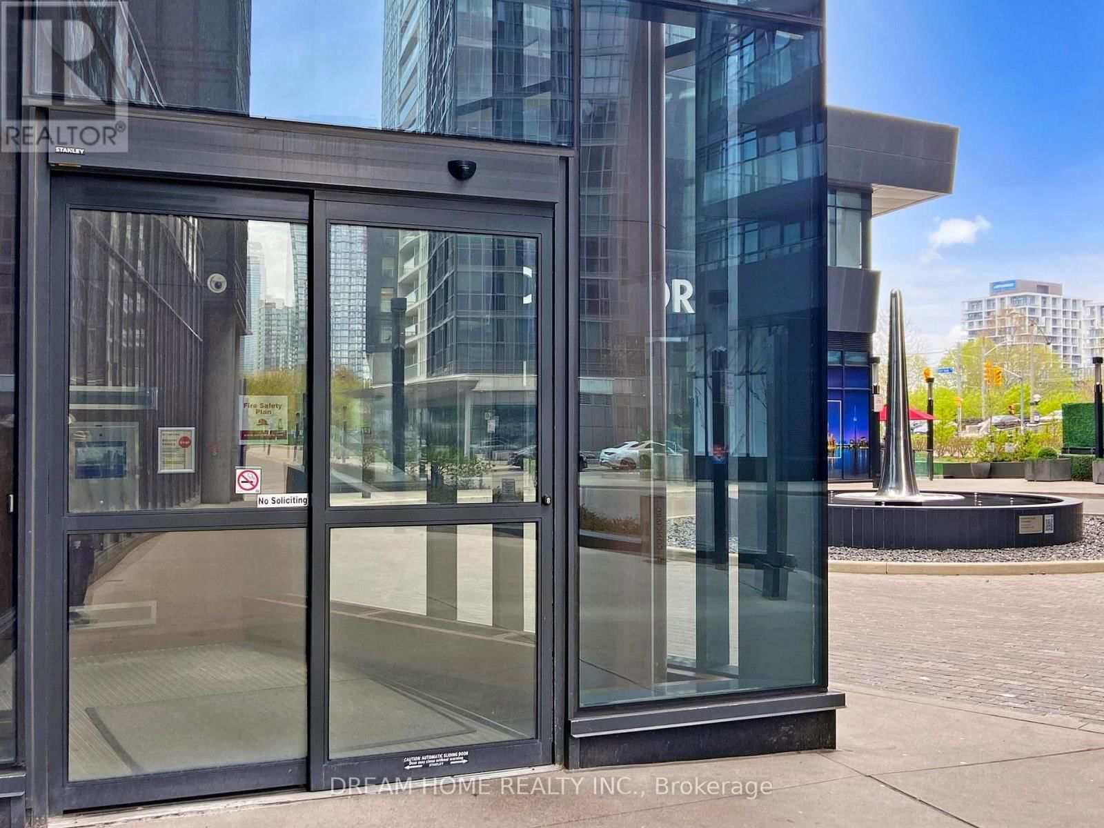 507 - 70 QUEENS WHARF ROAD Image 30
