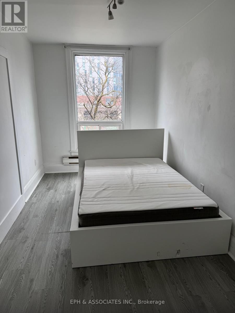 Apt. #3 - 460 SPADINA AVE. AVENUE WEST Image 5