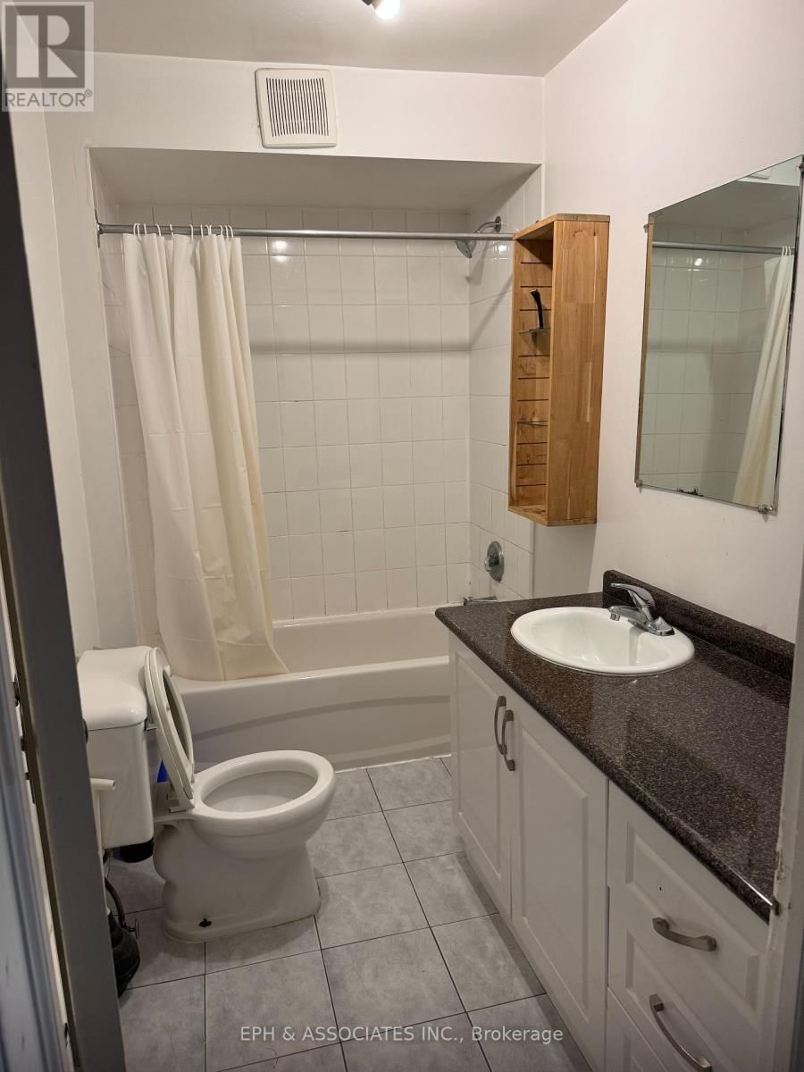 Apt. #3 - 460 SPADINA AVE. AVENUE WEST Image 6