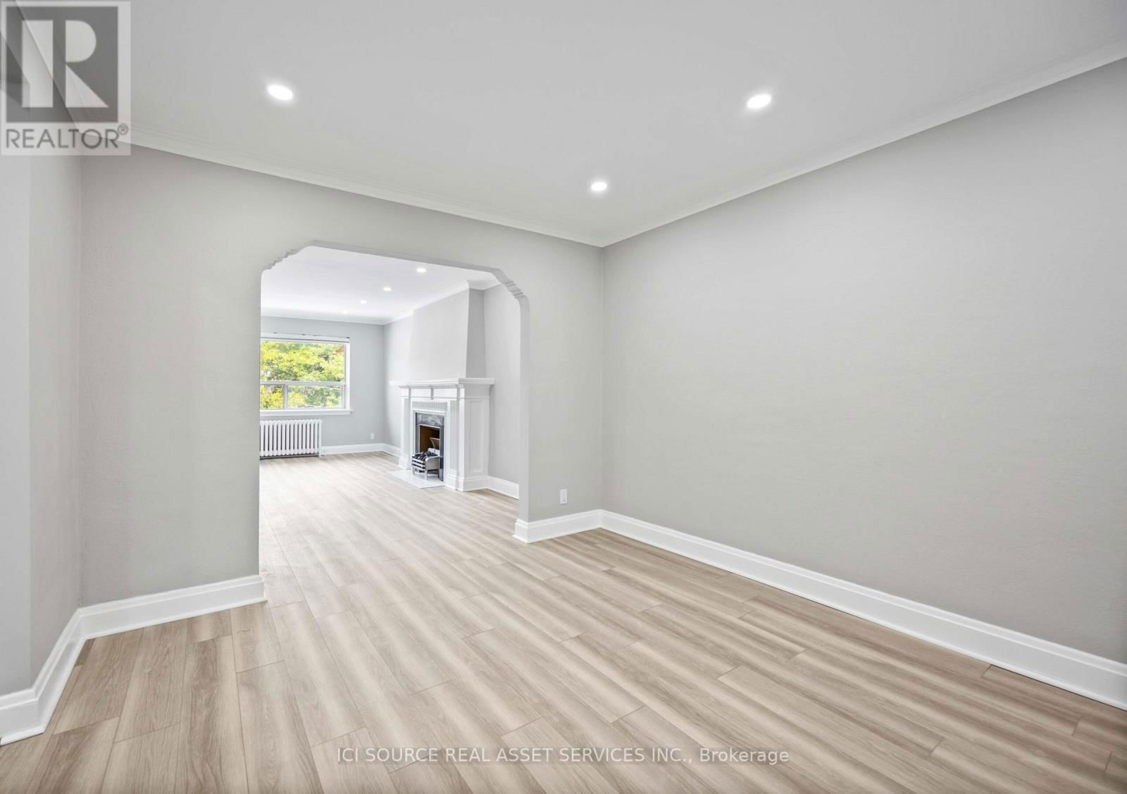 2 - 121 CHERITAN AVENUE Image 7
