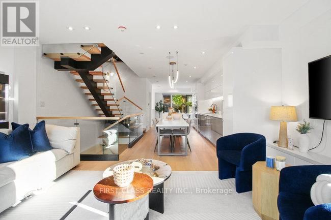 236 BOWOOD AVENUE Image 14