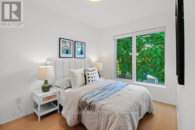 236 BOWOOD AVENUE Image 22