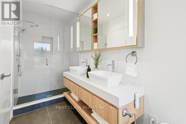 236 BOWOOD AVENUE Image 26