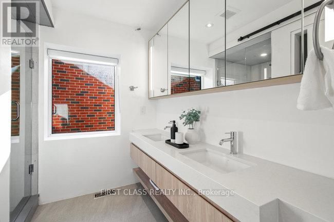 236 BOWOOD AVENUE Image 28