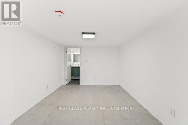 236 BOWOOD AVENUE Image 37