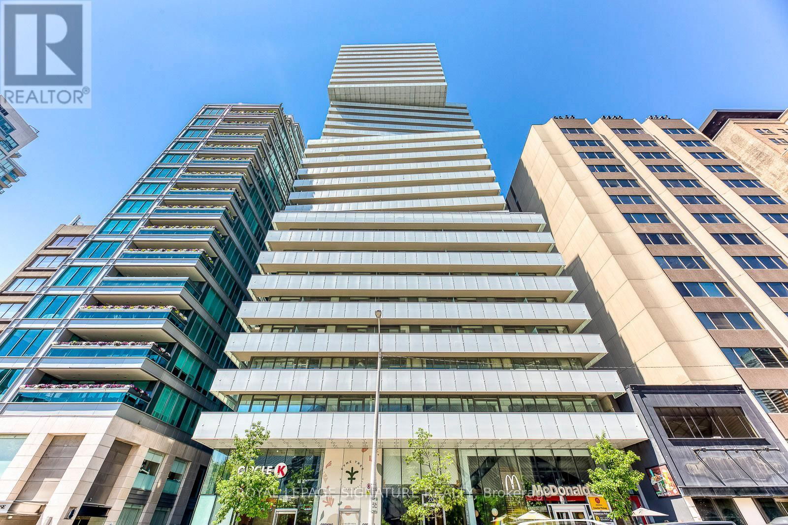 401 - 200 BLOOR STREET WEST Image 1