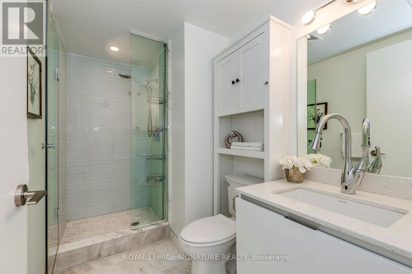 401 - 200 BLOOR STREET WEST Image 31