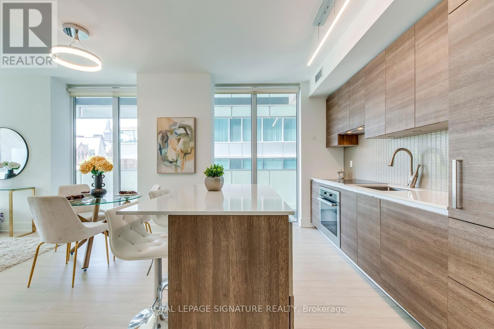 401 - 200 BLOOR STREET WEST Image 9