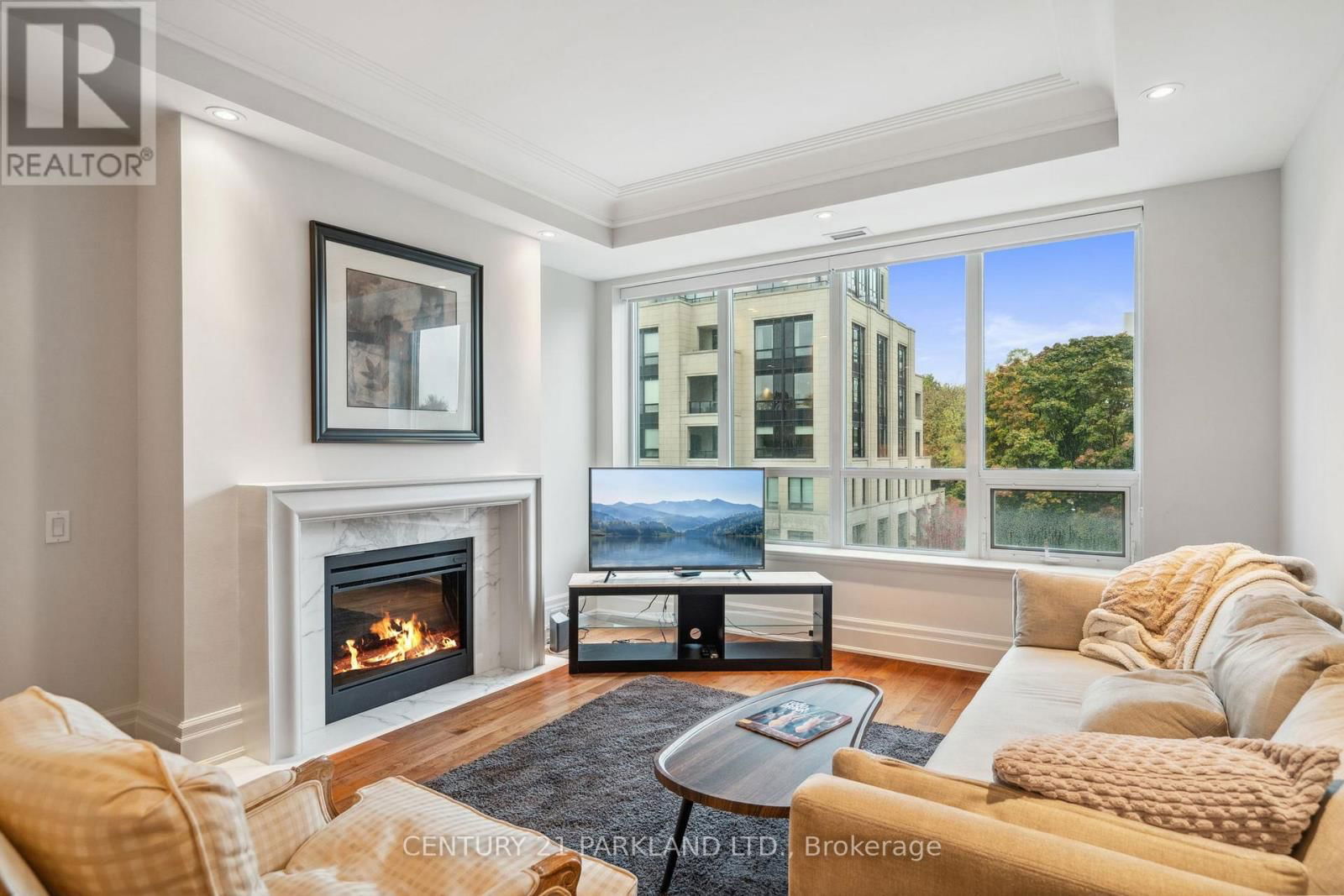 409 - 155 ST CLAIR AVENUE WEST Image 16