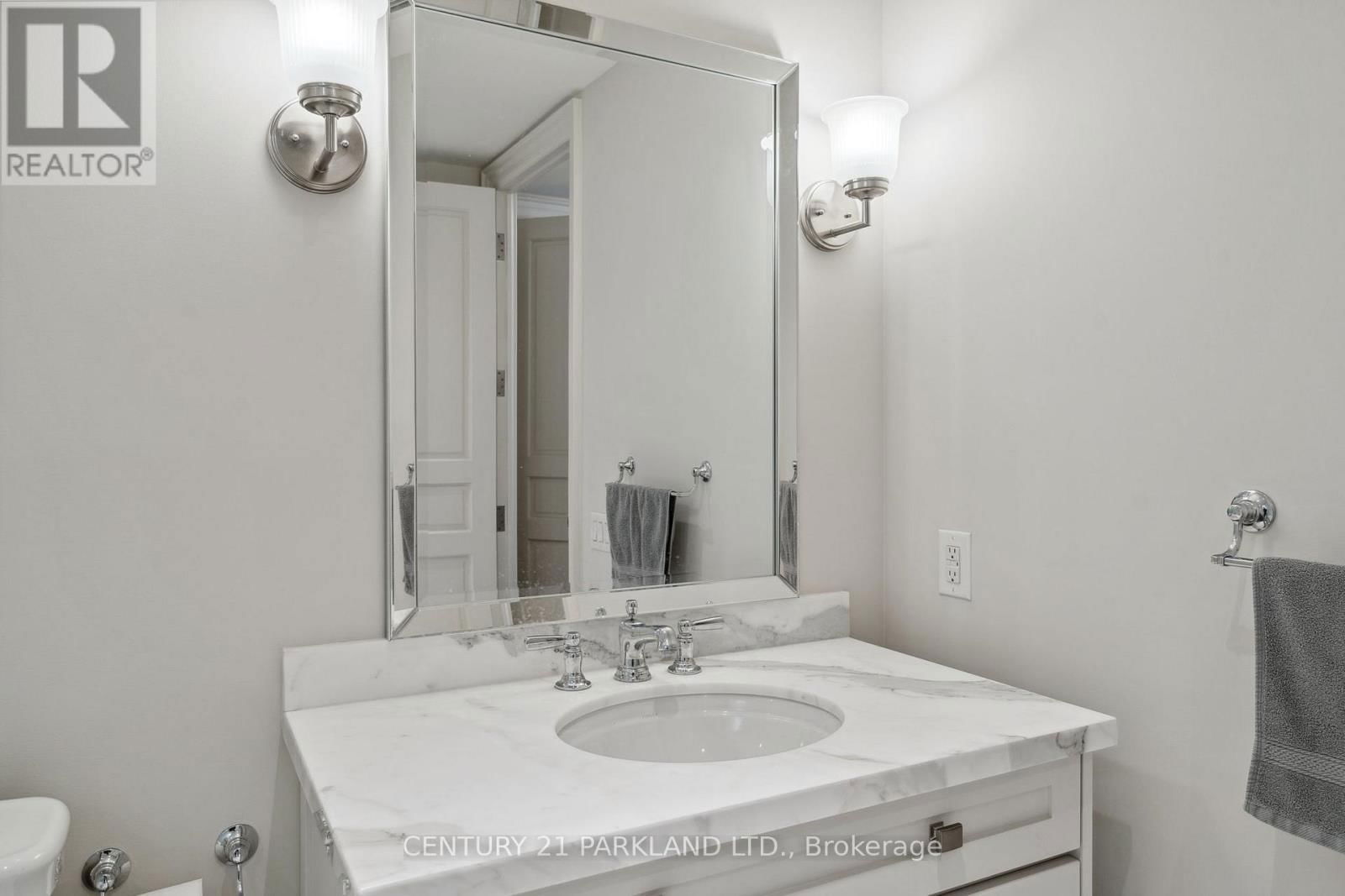 409 - 155 ST CLAIR AVENUE WEST Image 27
