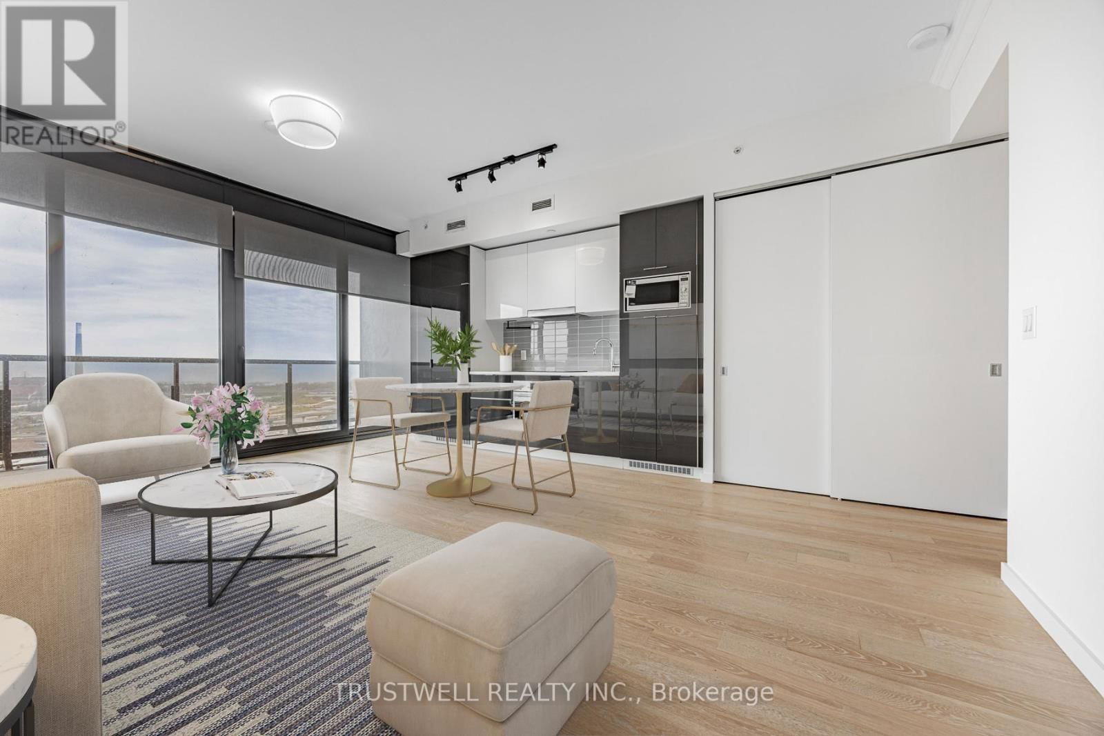2507 - 170 BAYVIEW AVENUE Image 5