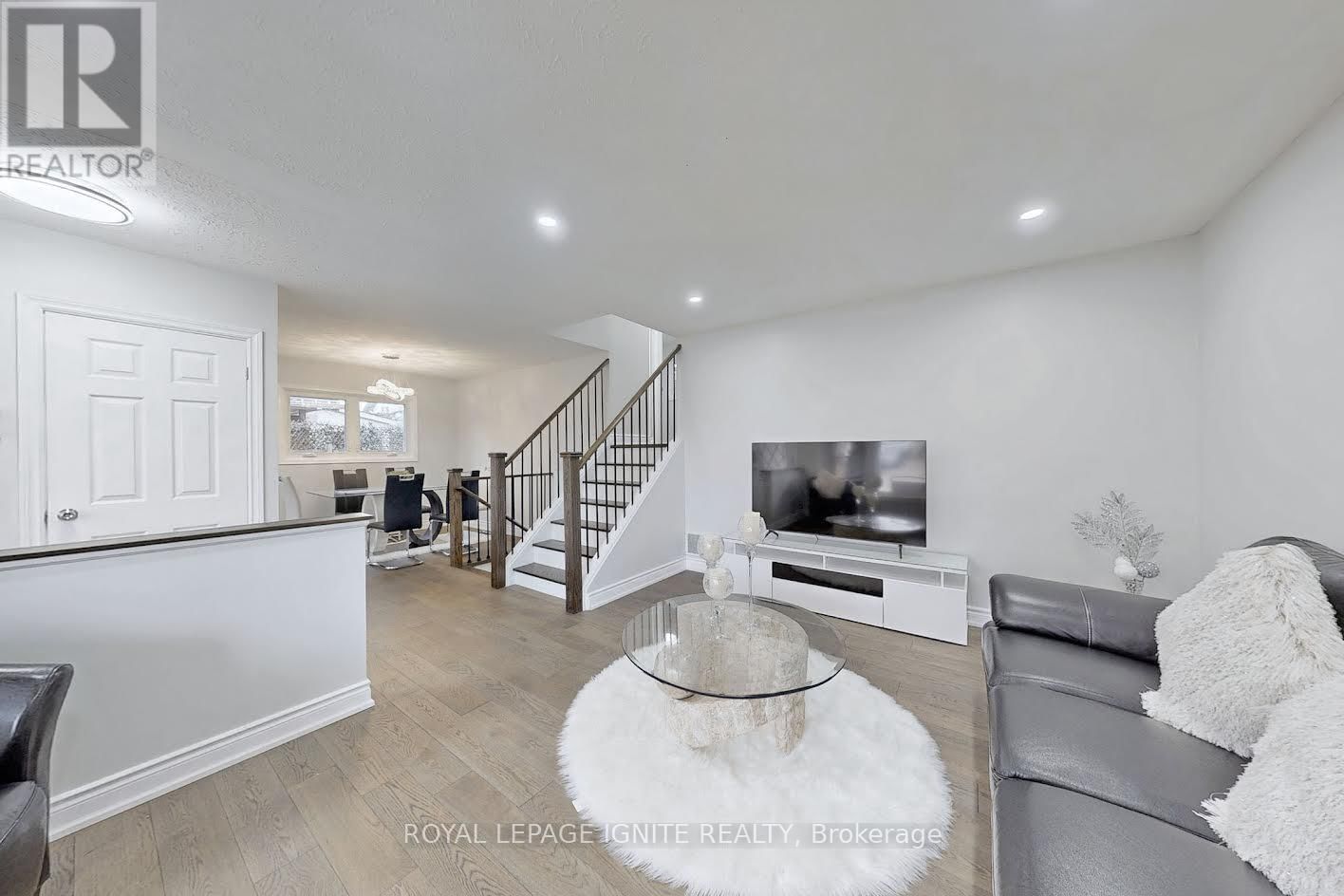 47 MARTHCLARE AVENUE Image 10