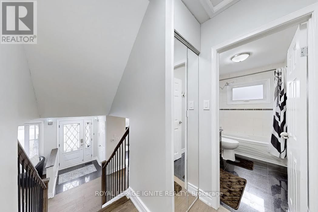 47 MARTHCLARE AVENUE Image 22