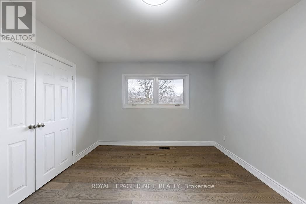 47 MARTHCLARE AVENUE Image 24