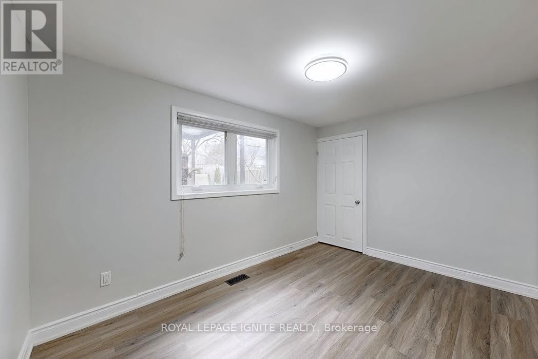 47 MARTHCLARE AVENUE Image 29