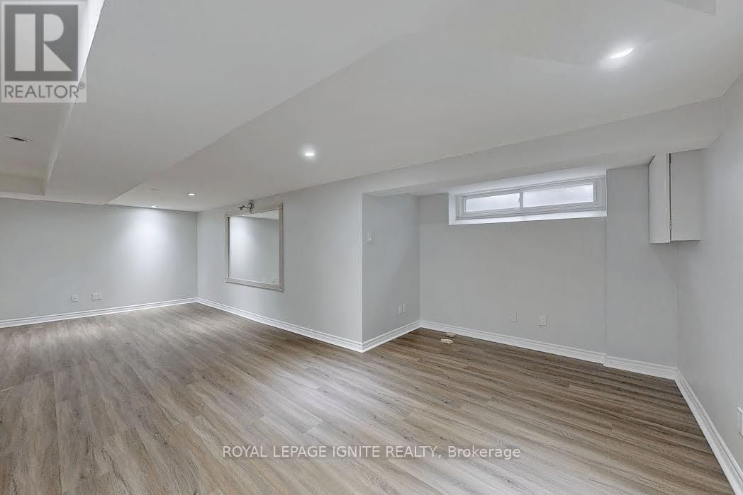 47 MARTHCLARE AVENUE Image 37