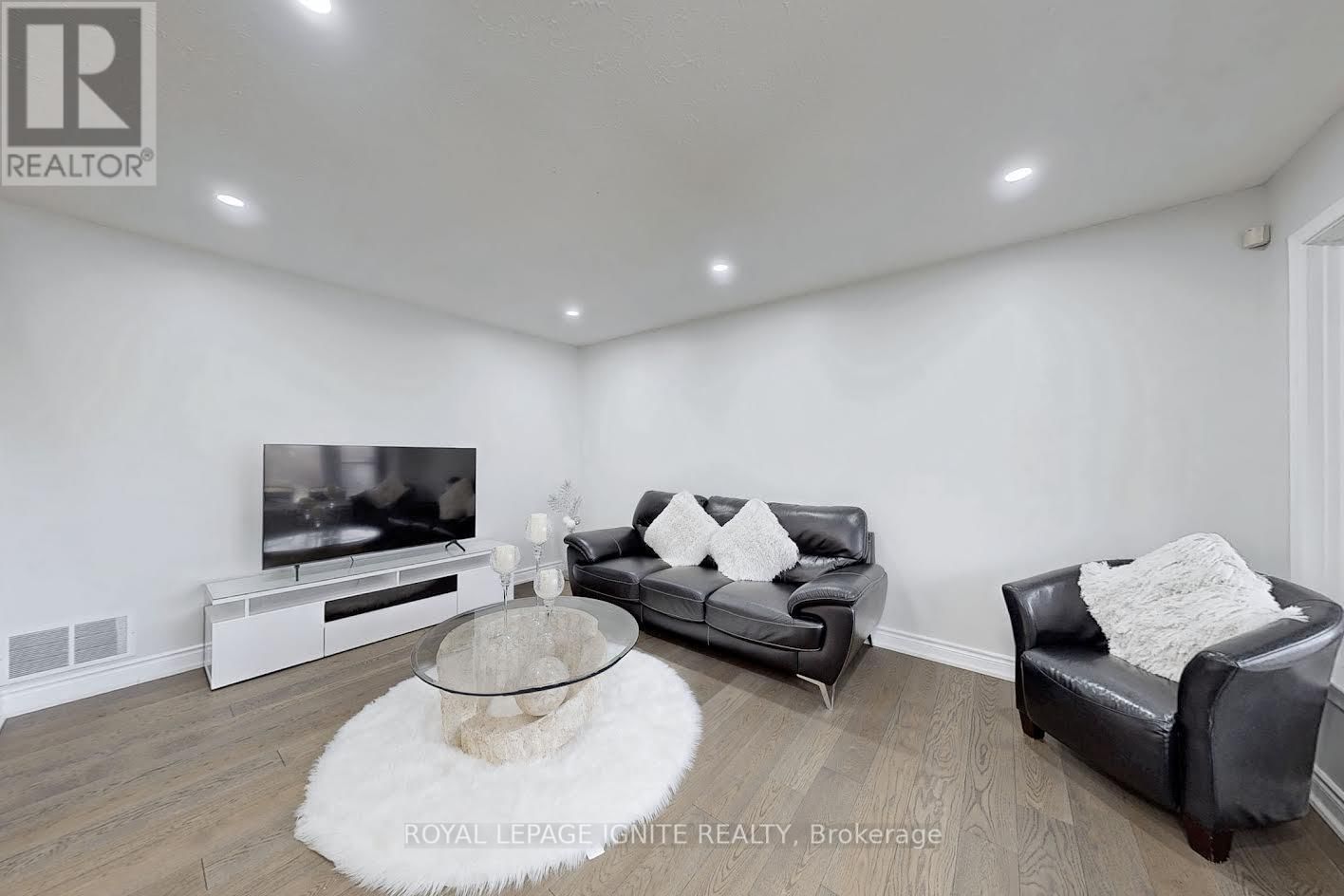 47 MARTHCLARE AVENUE Image 9