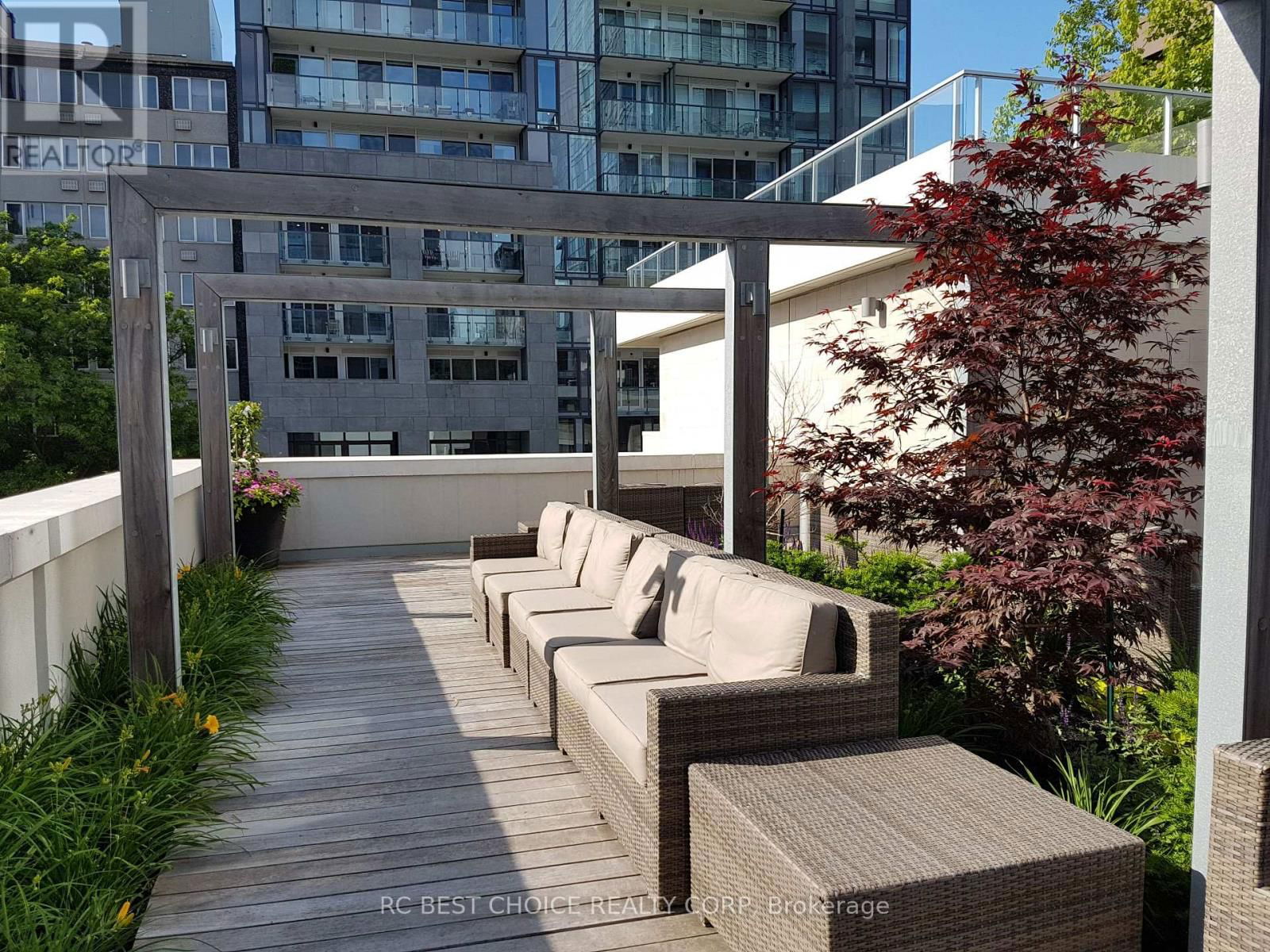 405 - 170 AVENUE ROAD Image 39