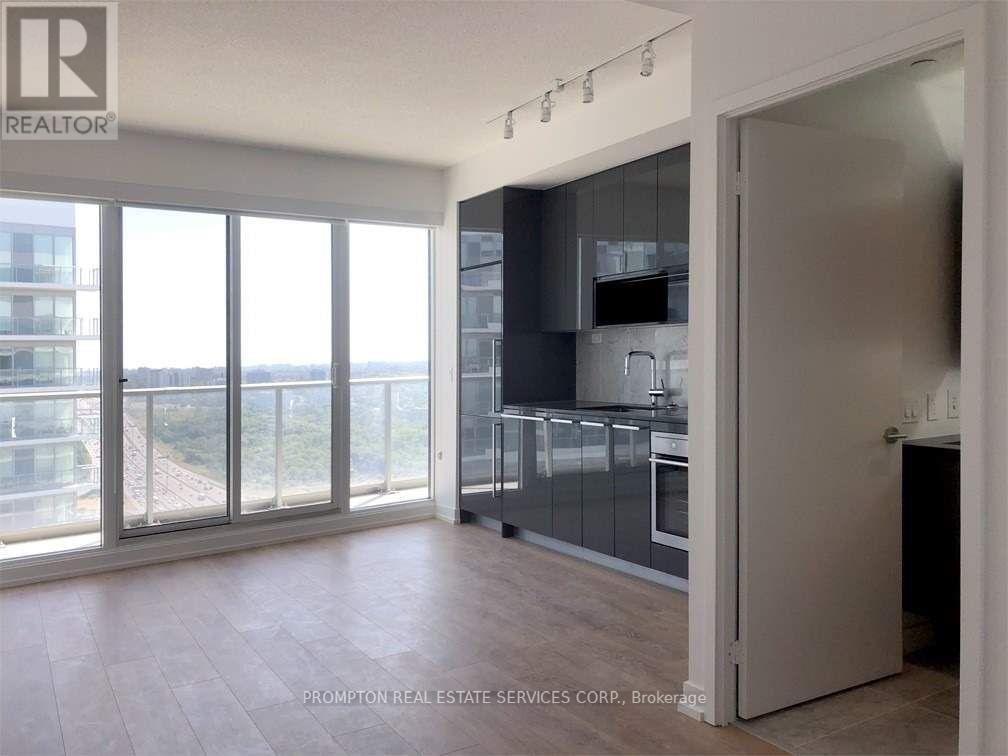 3807 - 115 MCMAHON DRIVE Image 1