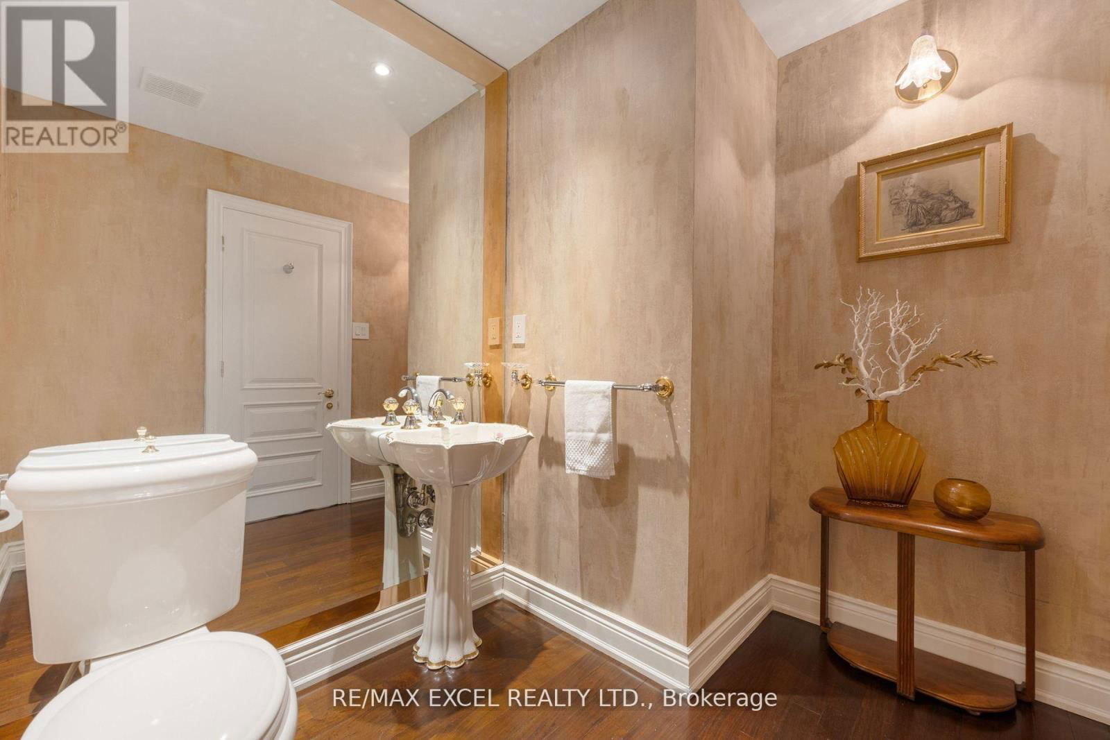 62 WIMPOLE DRIVE Image 10