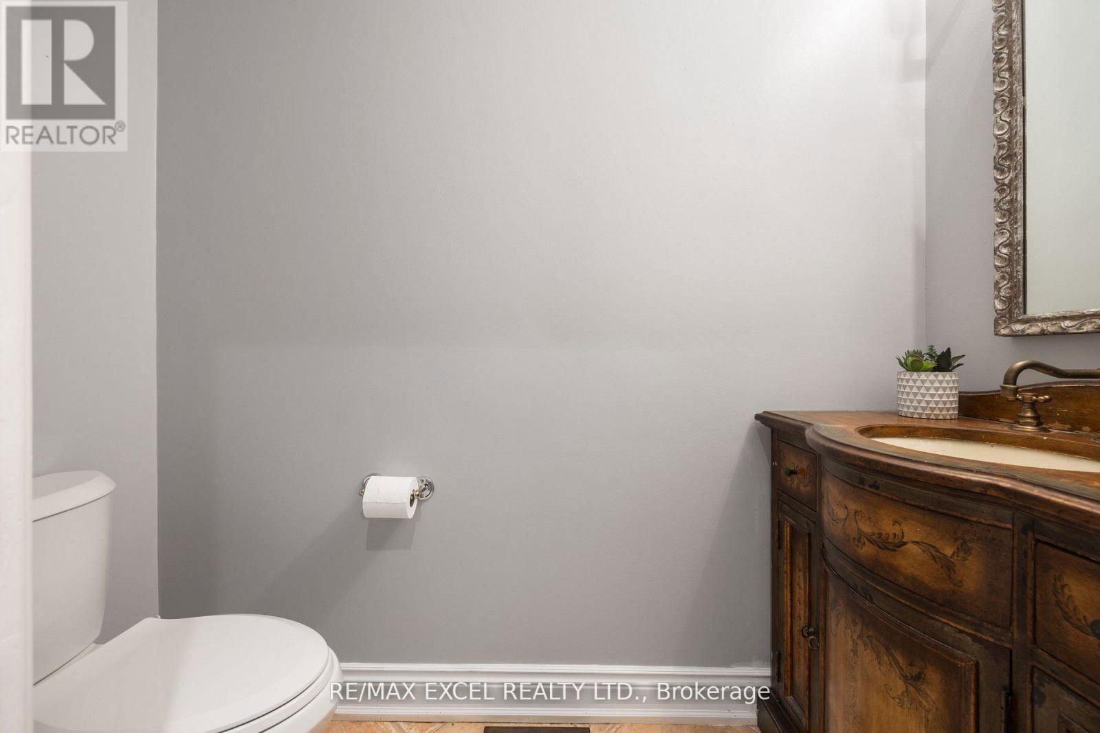 62 WIMPOLE DRIVE Image 21