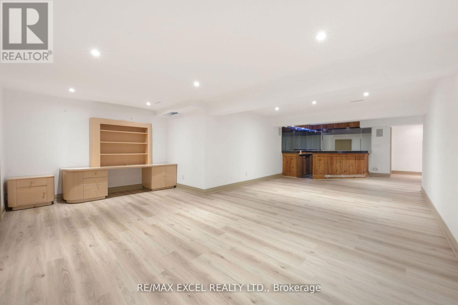 62 WIMPOLE DRIVE Image 30