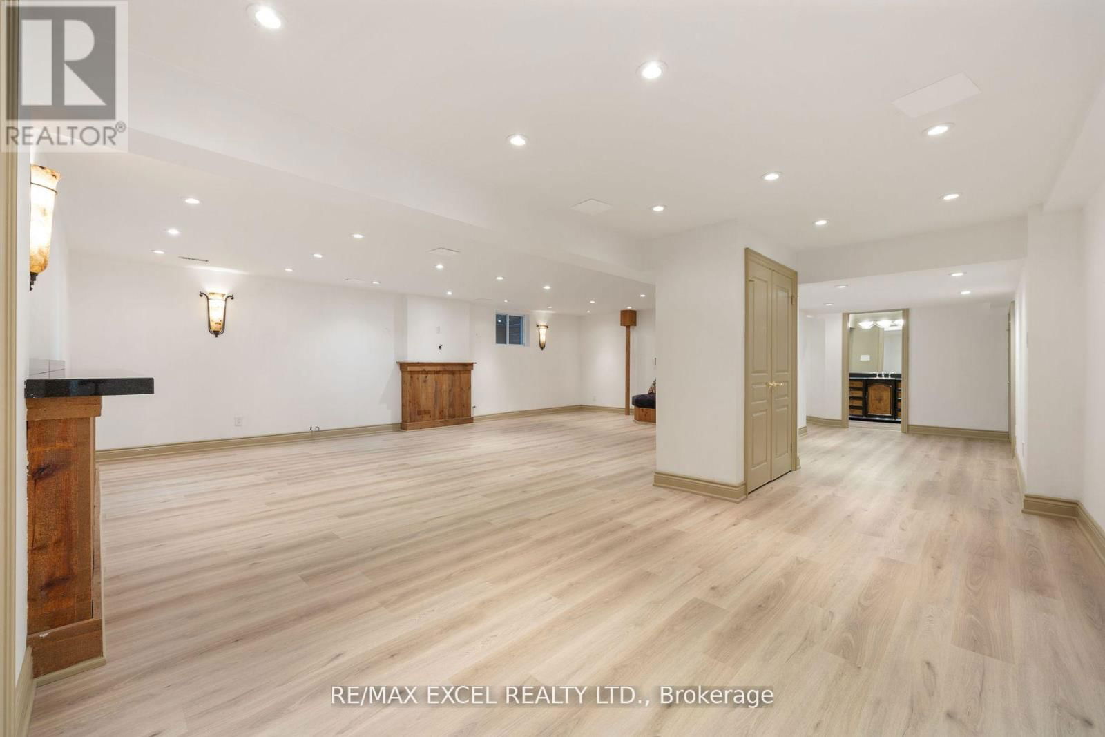 62 WIMPOLE DRIVE Image 32