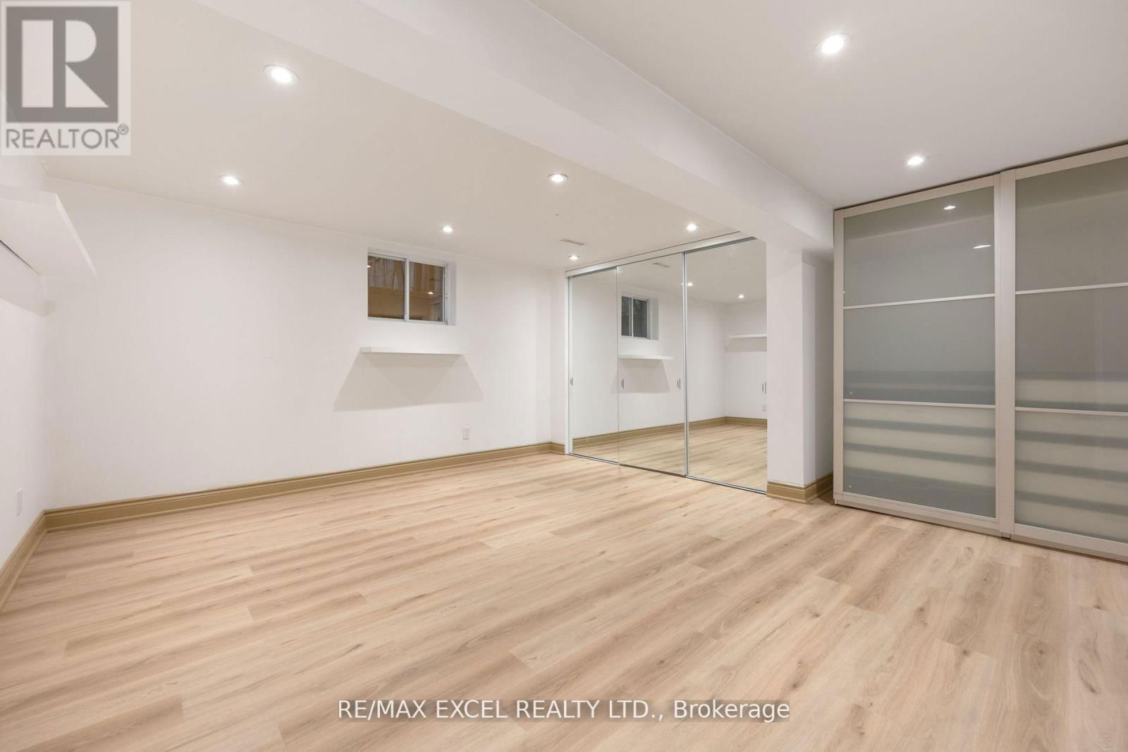 62 WIMPOLE DRIVE Image 36