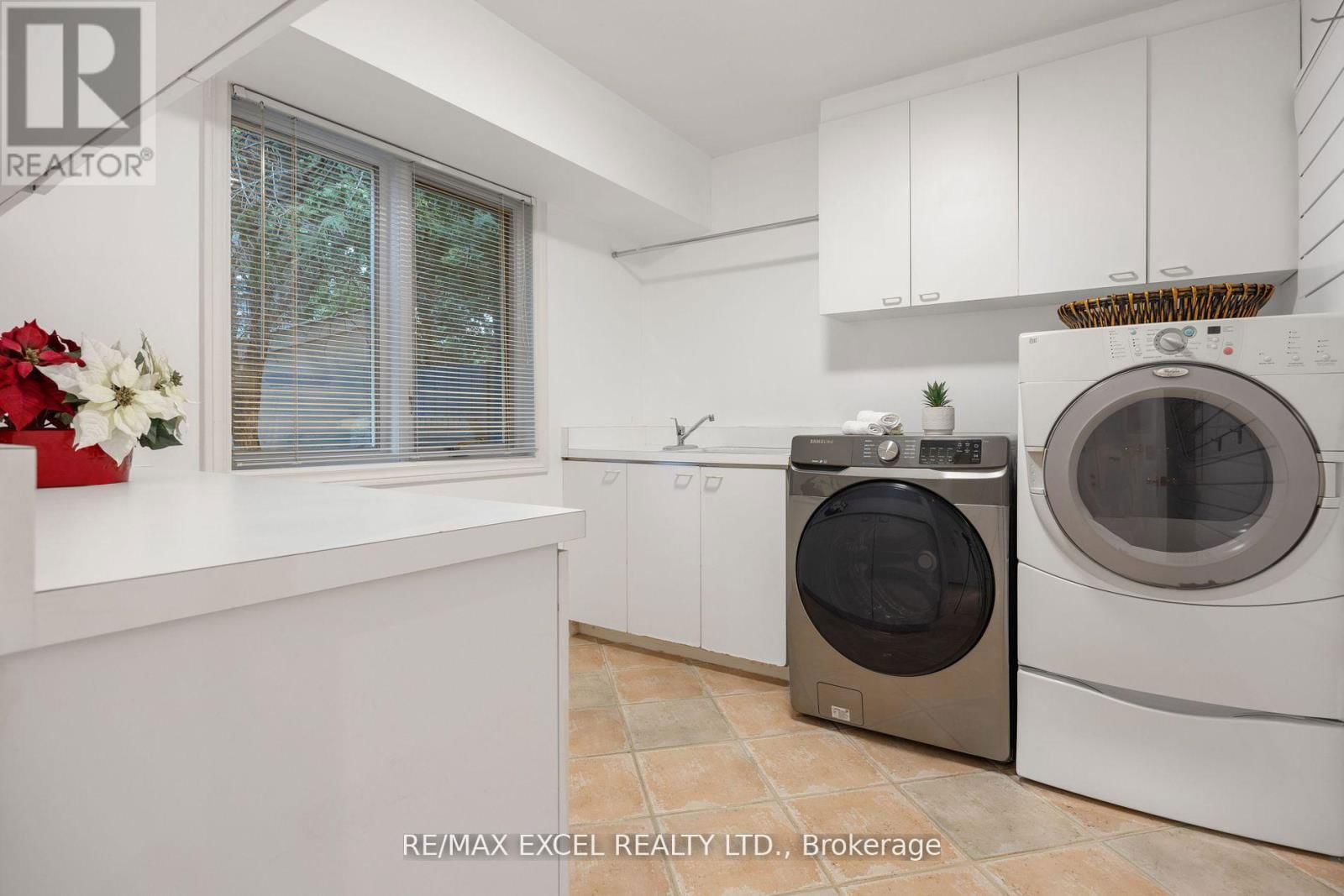 62 WIMPOLE DRIVE Image 39